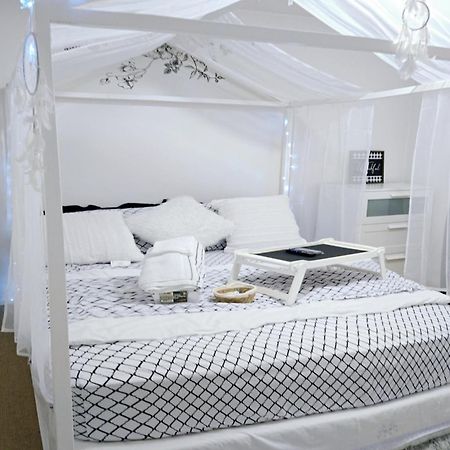 Lovely Cozy Room! With Attached Private Bath In The Heart Of Vancouver! Private Parking & Self Check-In! Luaran gambar
