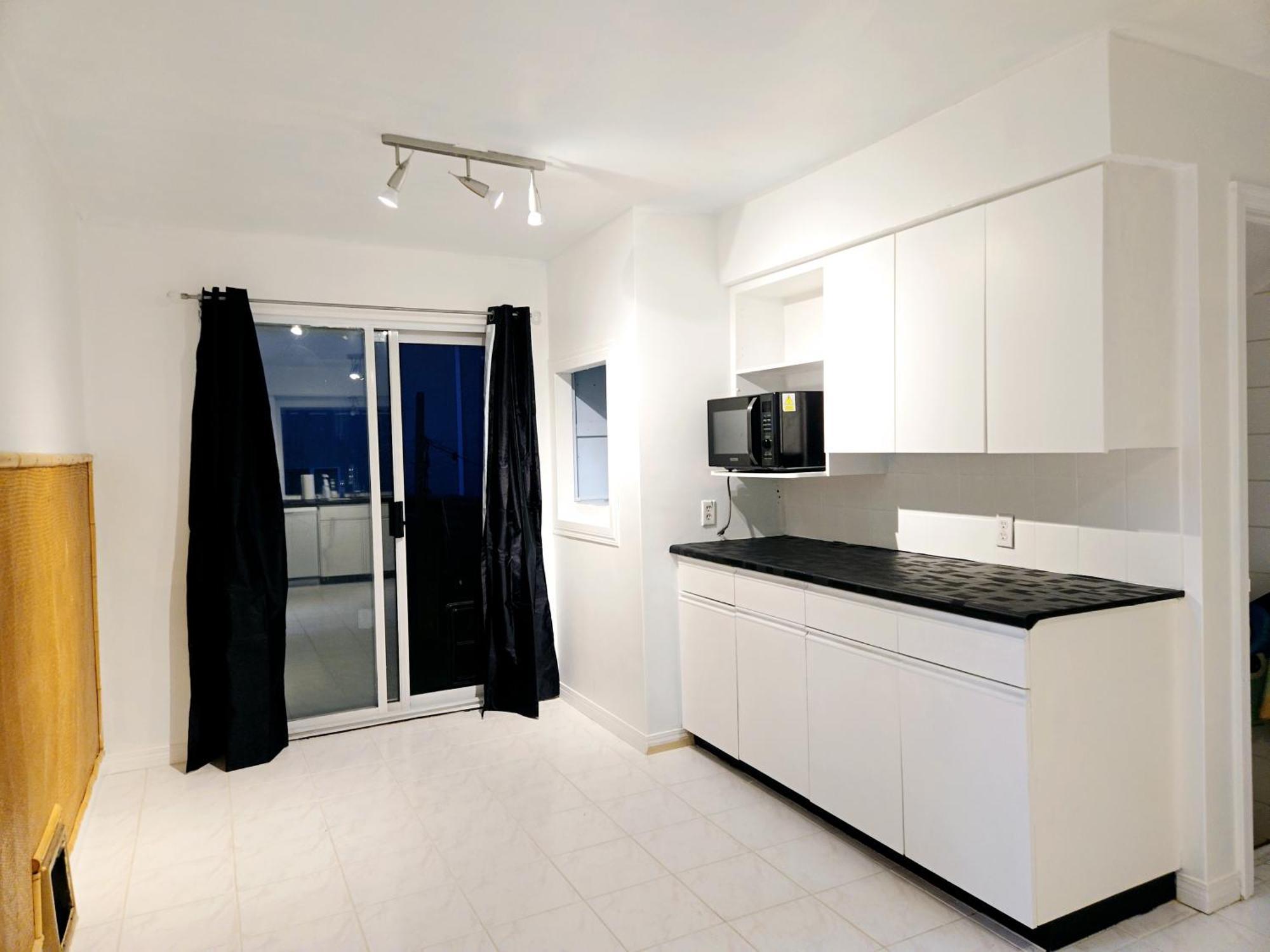 Lovely Cozy Room! With Attached Private Bath In The Heart Of Vancouver! Private Parking & Self Check-In! Luaran gambar